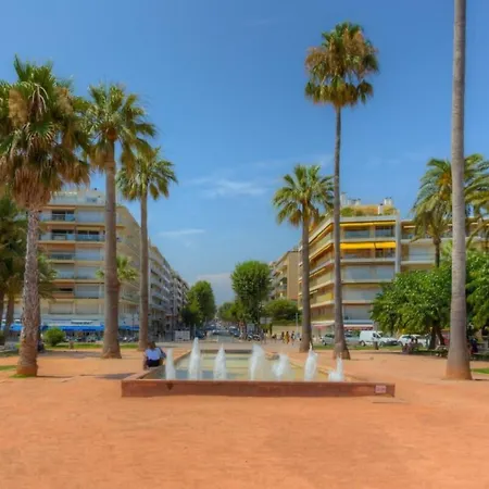 1er Furnished Διαμέρισμα